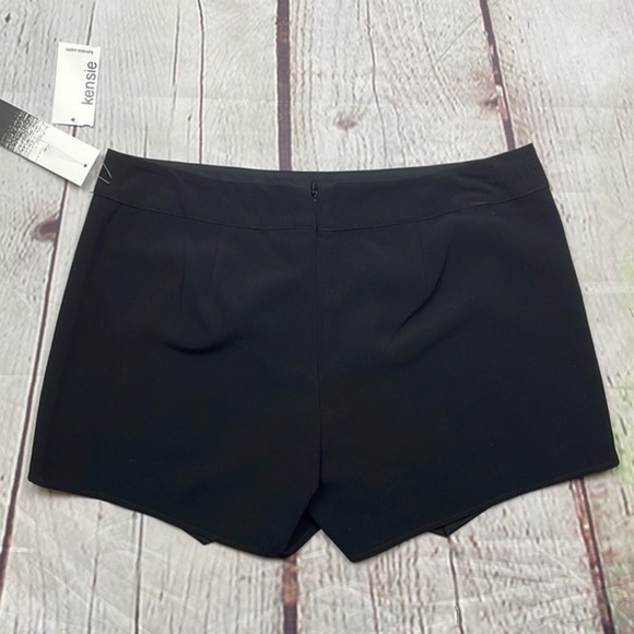NWT Kensie faux leather skorts size medium - Picture 6 of 7